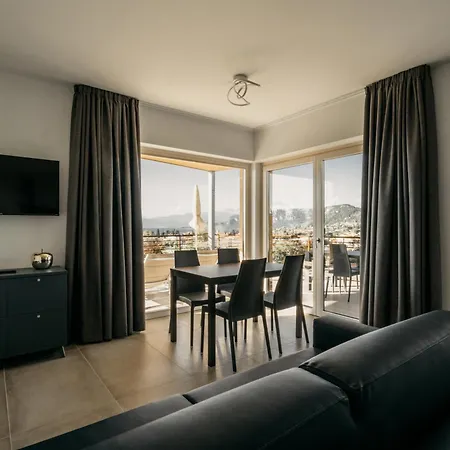 Monsurei, View Apartman