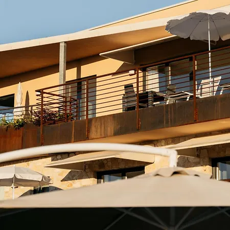 Monsurei, View Apartman *