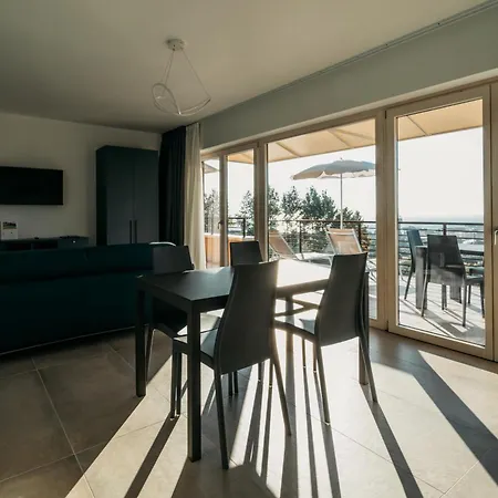 Monsurei, View Bardolino